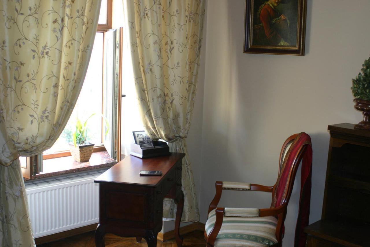 Apartment On Rynok Square Lviv Ngoại thất bức ảnh