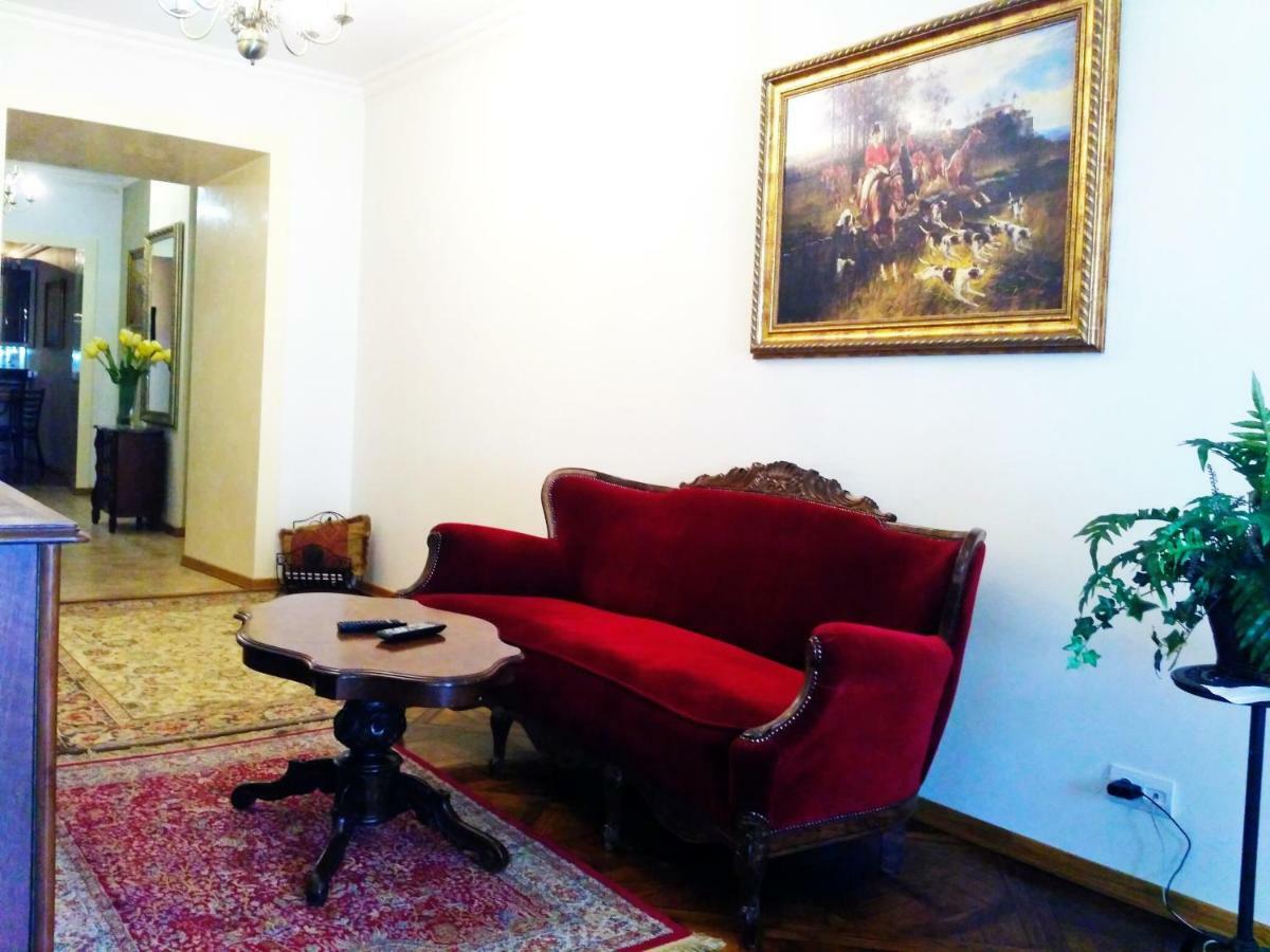 Apartment On Rynok Square Lviv Ngoại thất bức ảnh