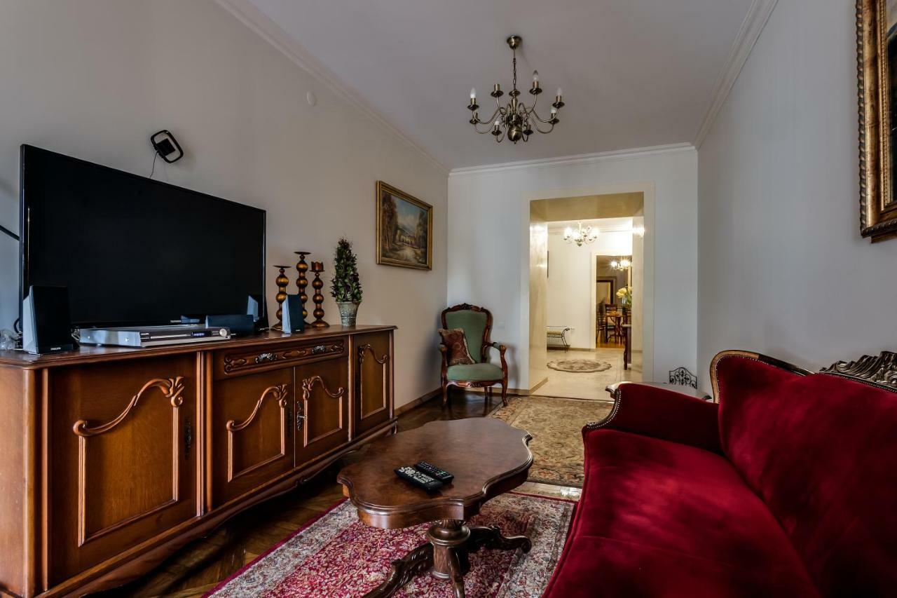 Apartment On Rynok Square Lviv Ngoại thất bức ảnh
